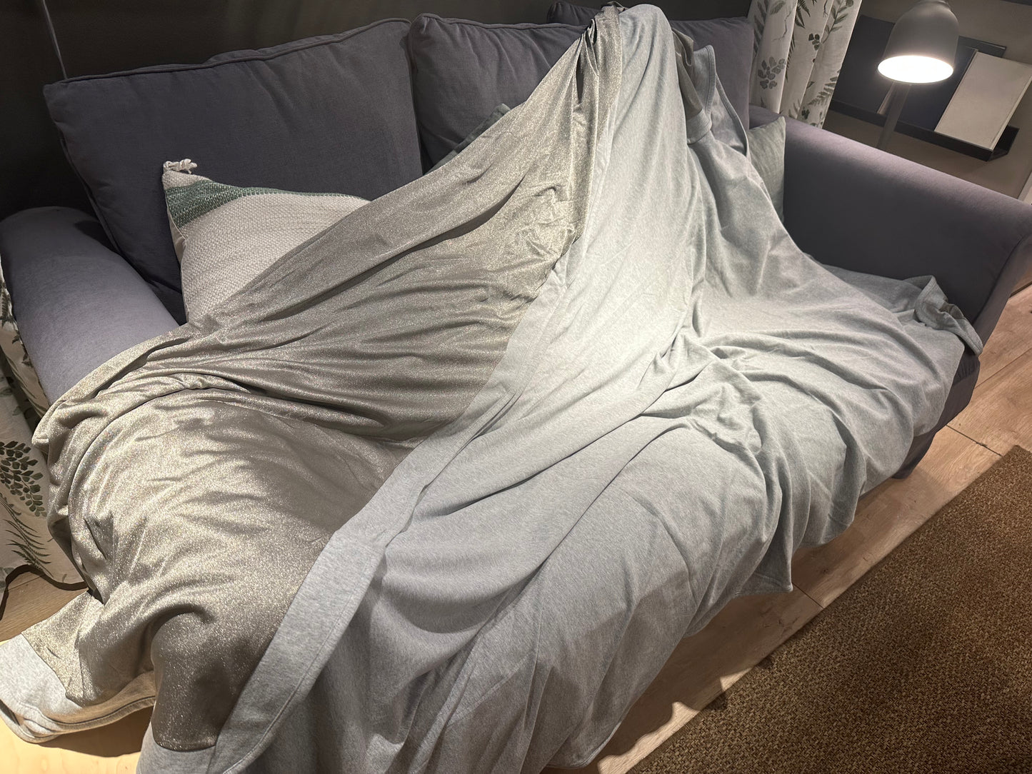 Large Sized EMF ok. Throw Blanket