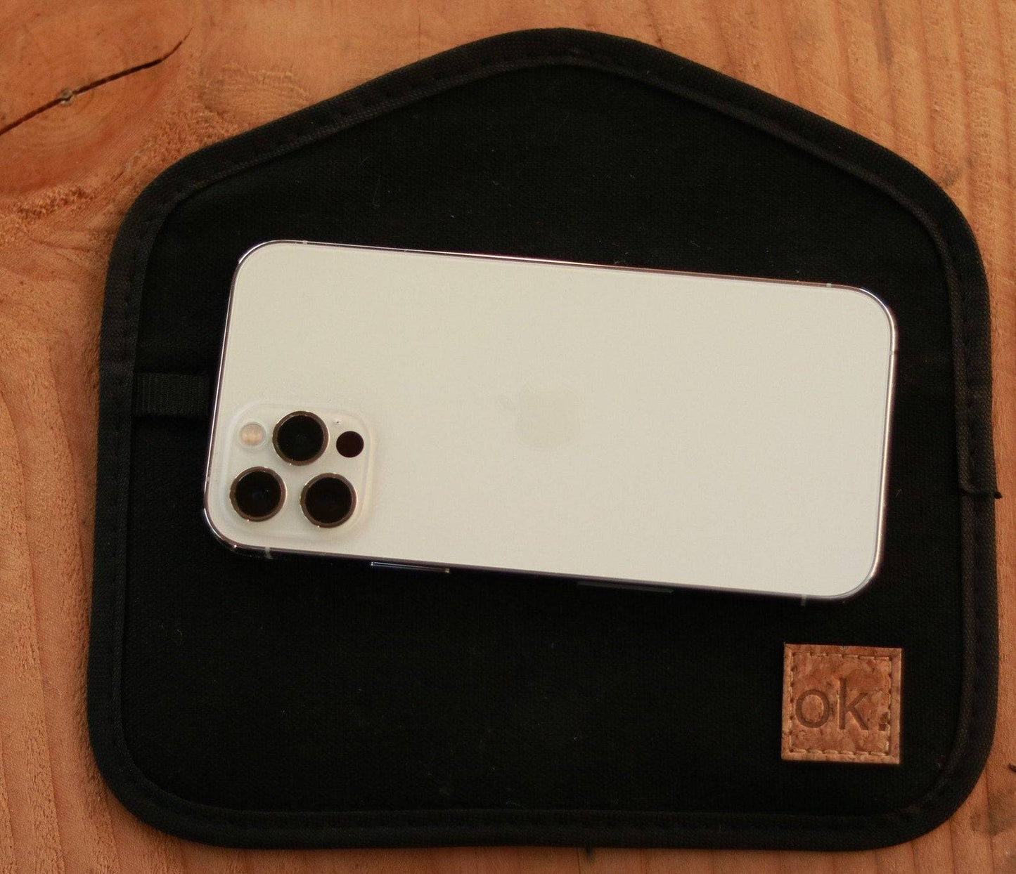 ok. DOUBLE LAYERED Phone Pouch and Wallet. Blocks RFID, Bluetooth, EMF, GPS, Cell Signals, and More